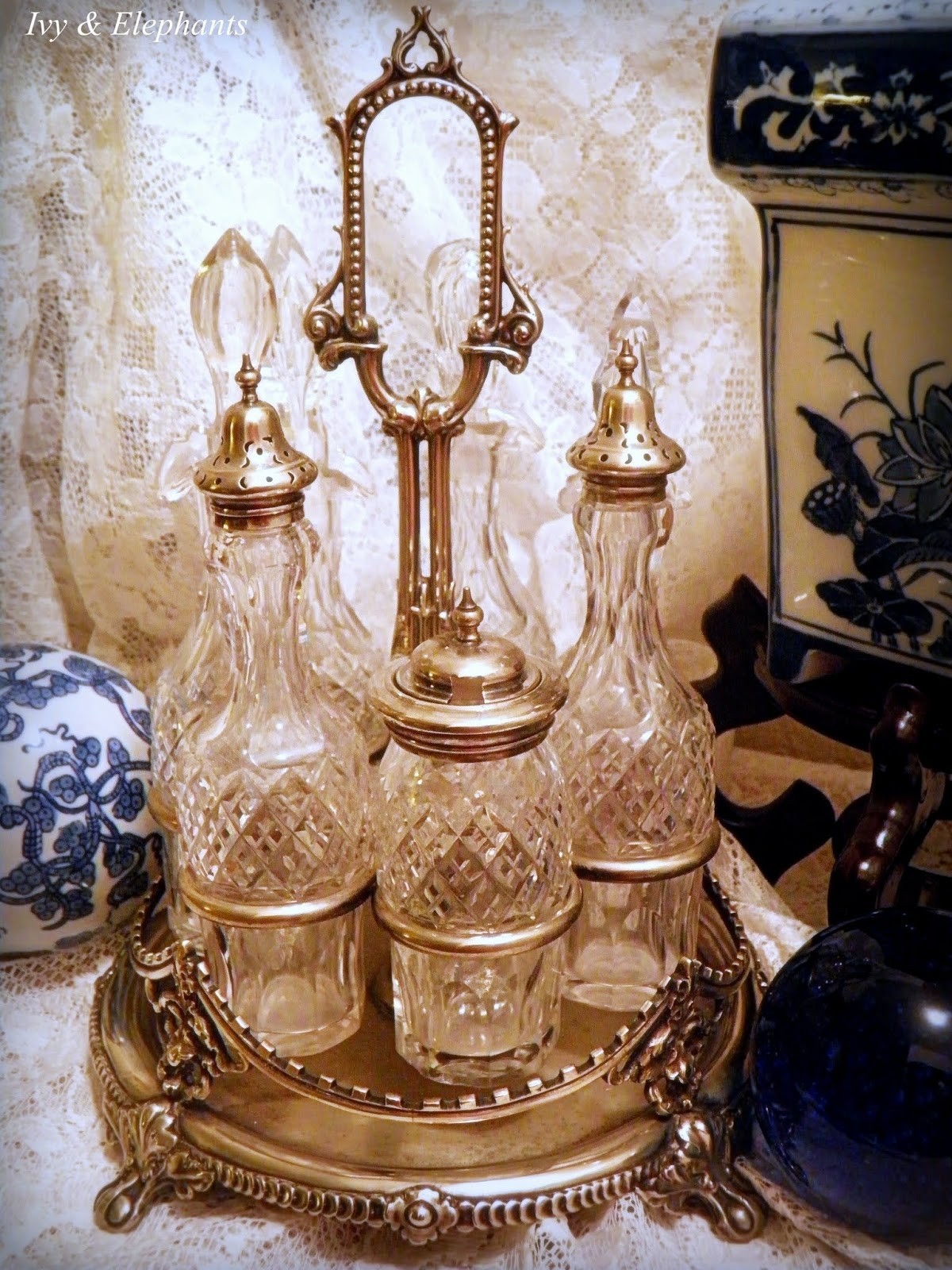 Oil and vinegar cruet set 9