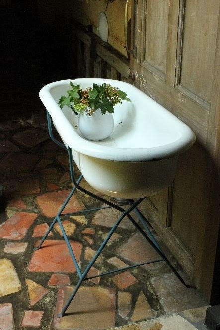Baby bathtub stand 8