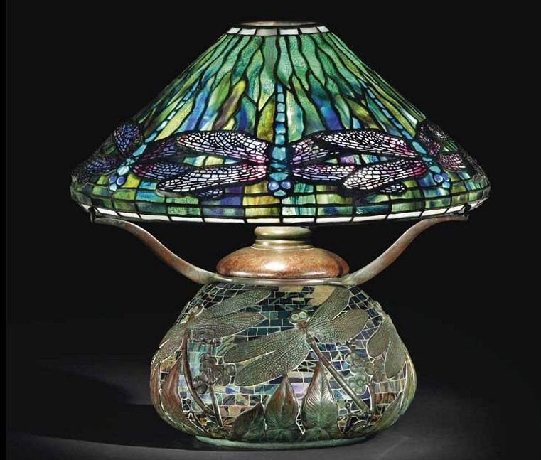 Dragonfly lamp tiffany