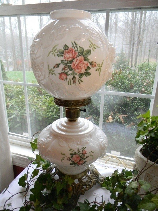 Gone with the wind lamp have this very lamp so