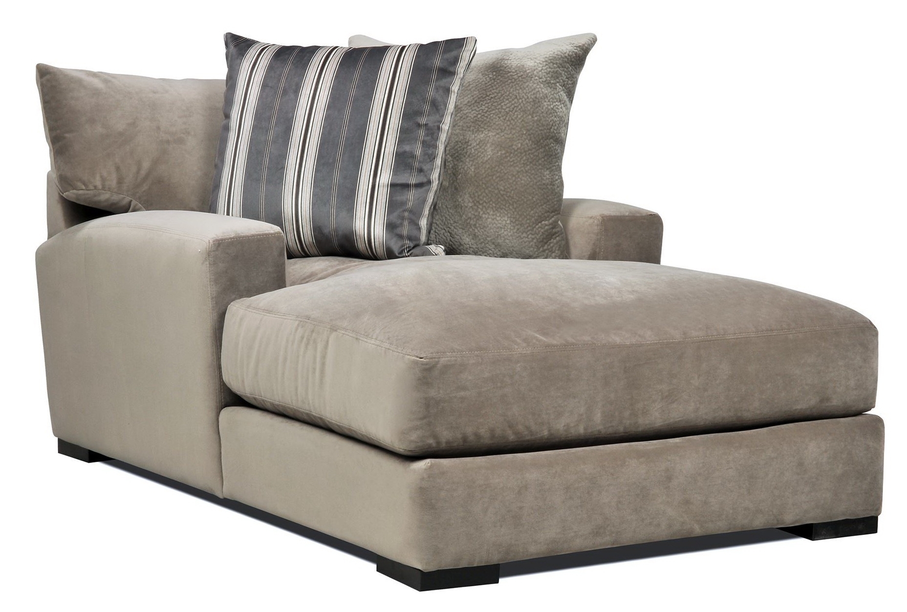 Solano chaise lounge signature