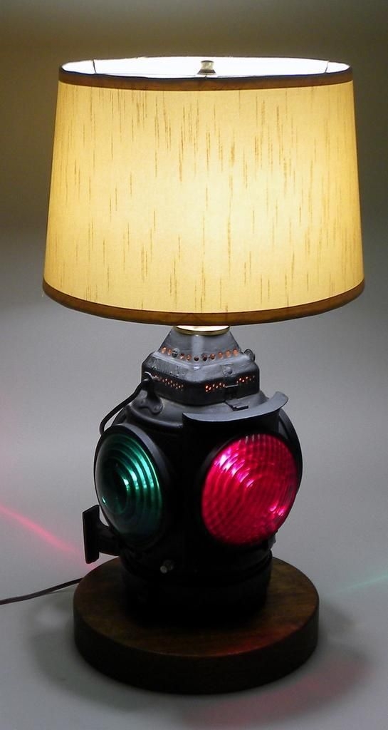 Train lamp 39