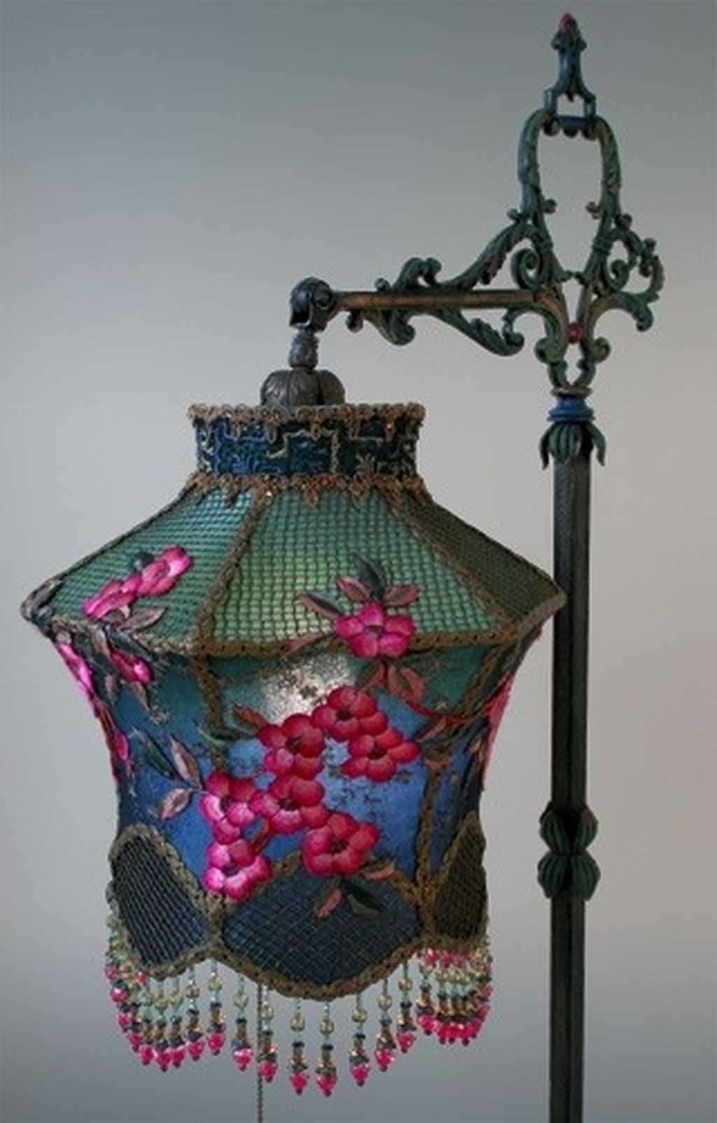 Fringe lamp shade