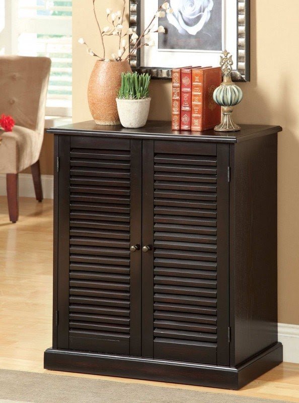 Shoe cabinet with doors 9