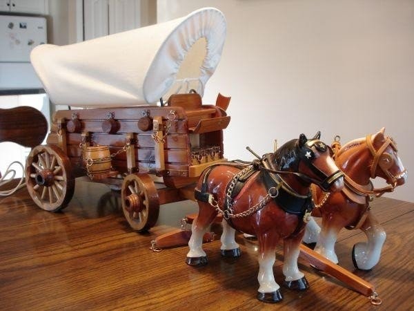 Covered wagon light