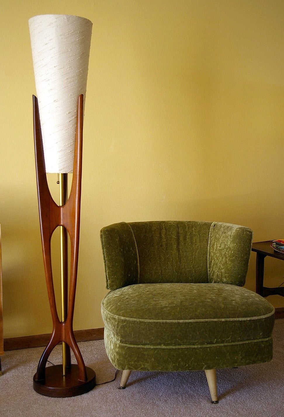 Gorgeous 5 foot mid century modern eames