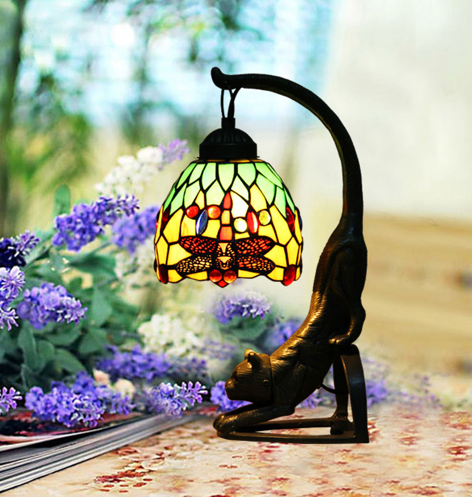 Makenier Vintage Tiffany Style Stained Glass Green Dragonfly Table Lamp with Cat Base, 6 Inches Lampshade
