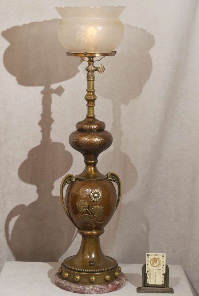 Newel lamp