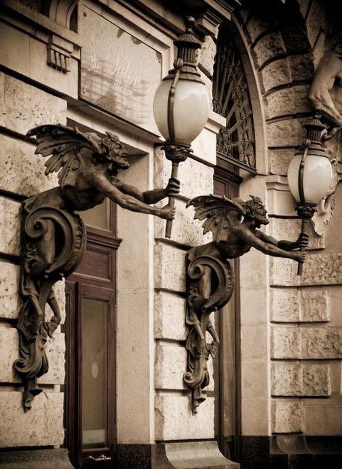 Gargoyle lamp 10