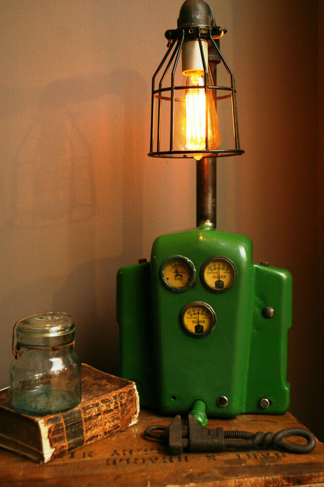 John deere table lamp 6