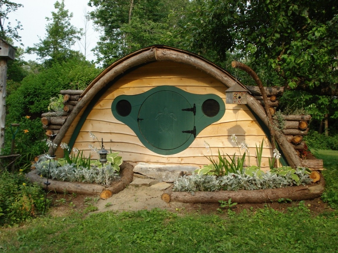 Used kids playhouse