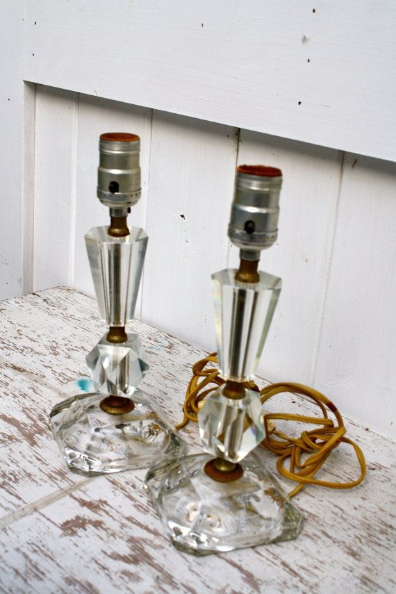 Lead crystal table lamp