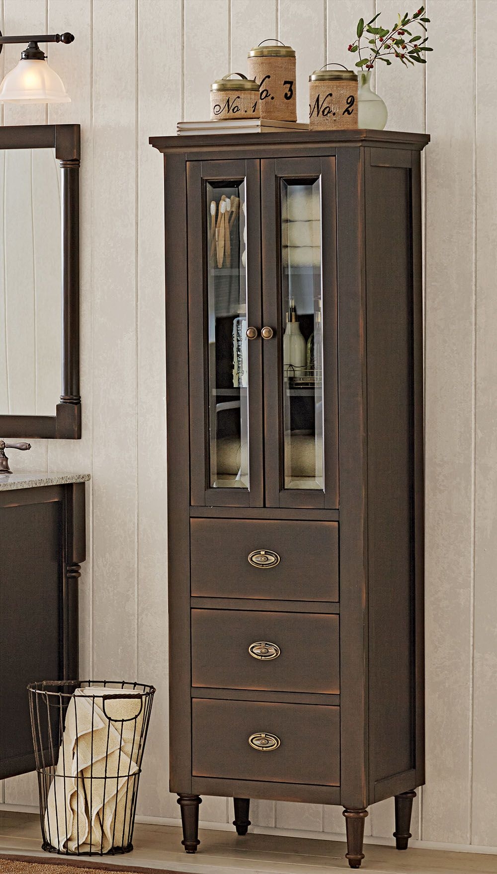 Narrow linen cabinet 1