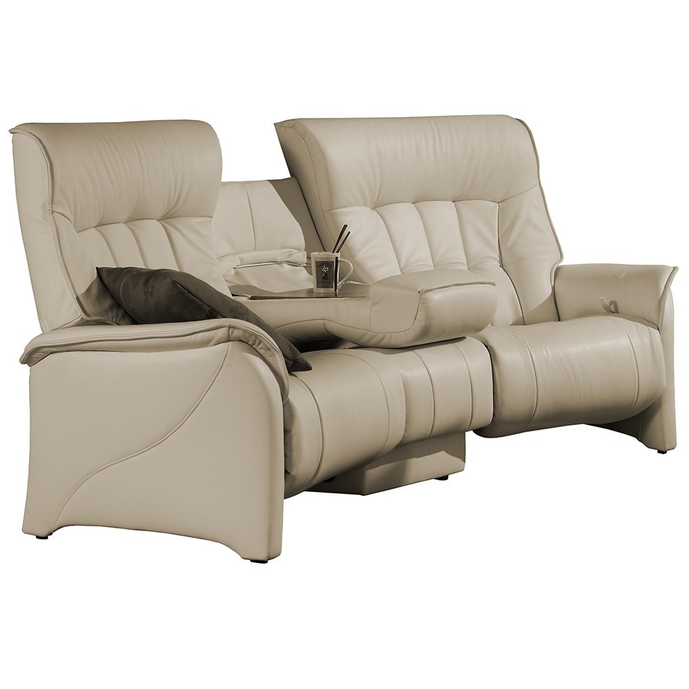 Total width reclined 245cm