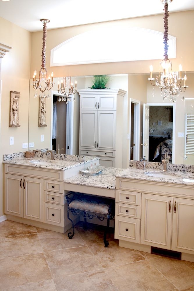 Bathroom makeup stools 19