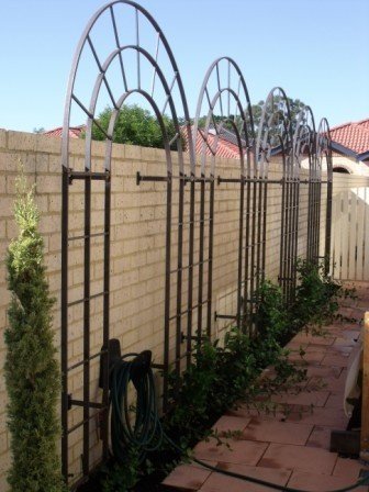 How to make a narrow space more interesting poa