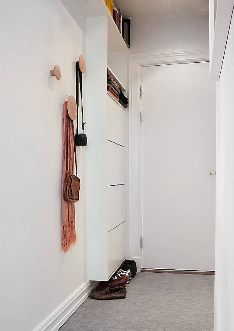 Small shoe cabinet 8