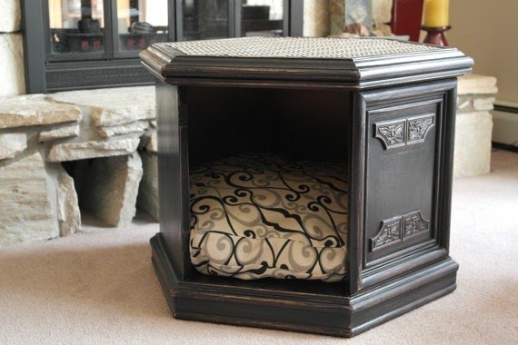 Pet end table 22