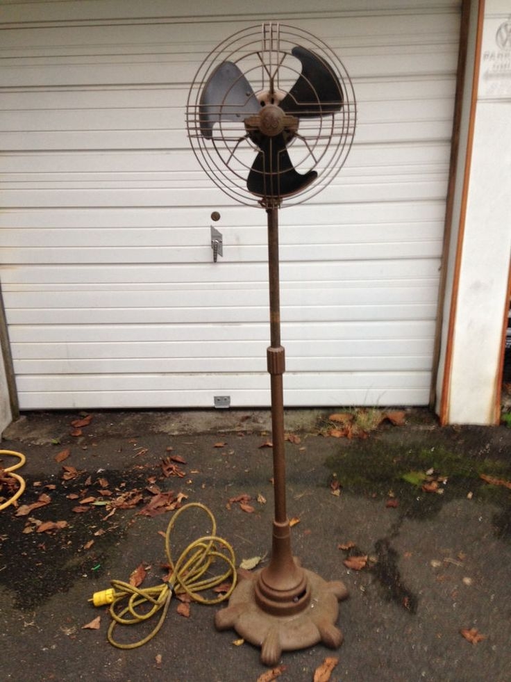 Antique ge 12 vortalex oscillating pedestal floor fan