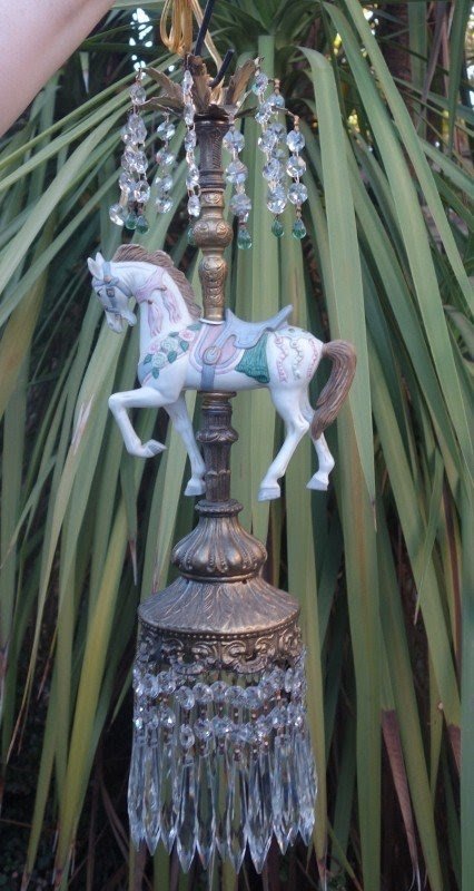 Carousel lamp 21