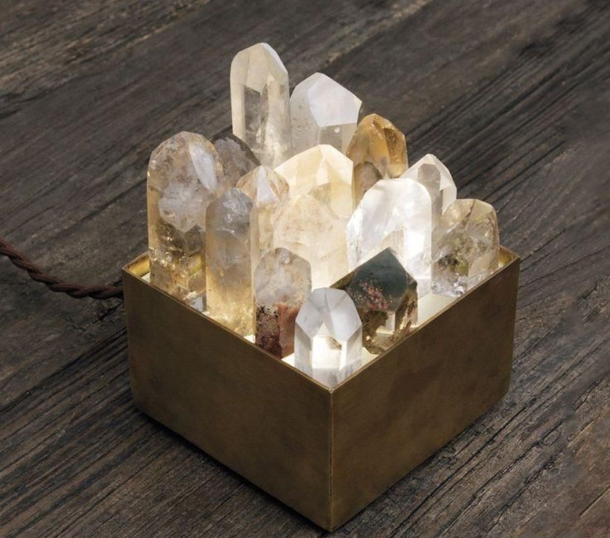 Quartz crystal lamp 6