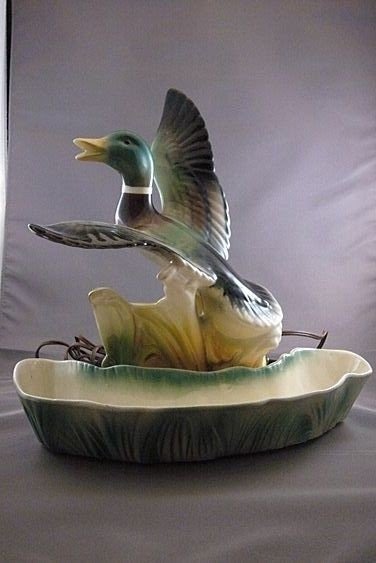 Vintage lane co mallard tv lamp