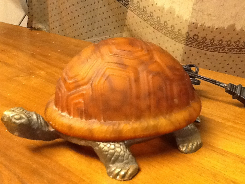 Amber art glass tiffany style turtle lamp light
