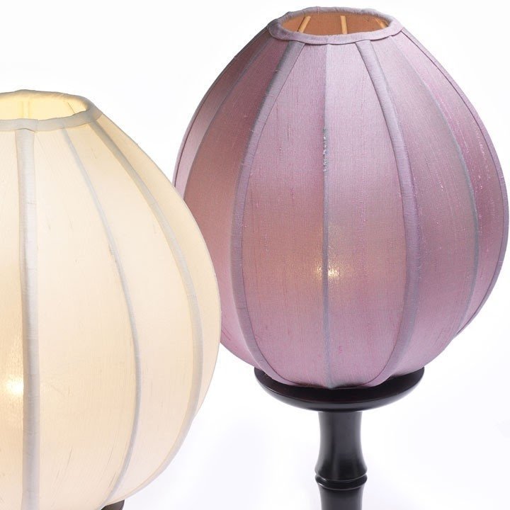 Lotus lamp on stand detail 1