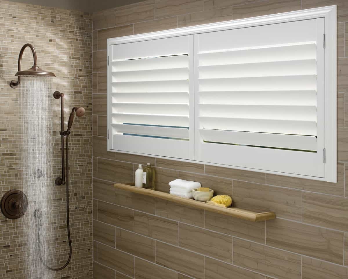 Lustrous radiant durable even in tropical or moist conditions like
