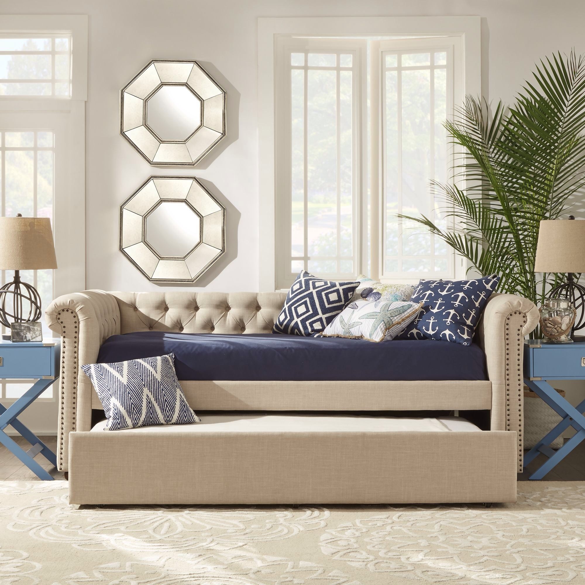 Carthusia Daybed with Trundle