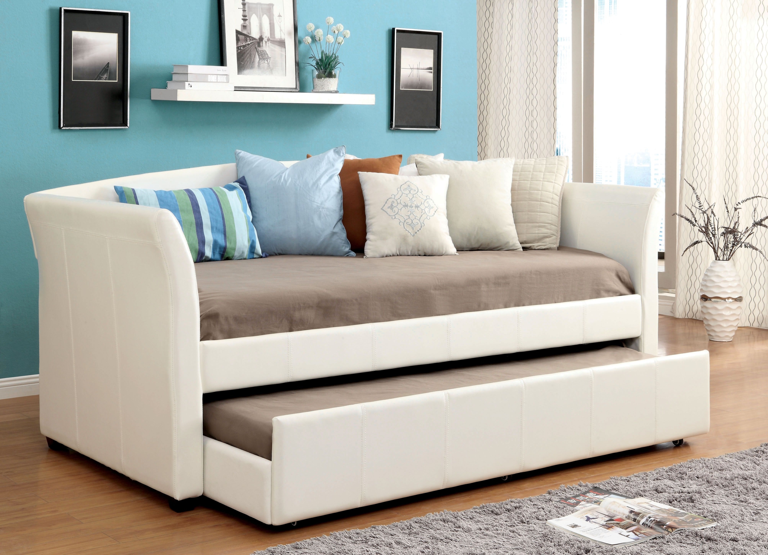 Roma Upholstered Daybed with Trundle