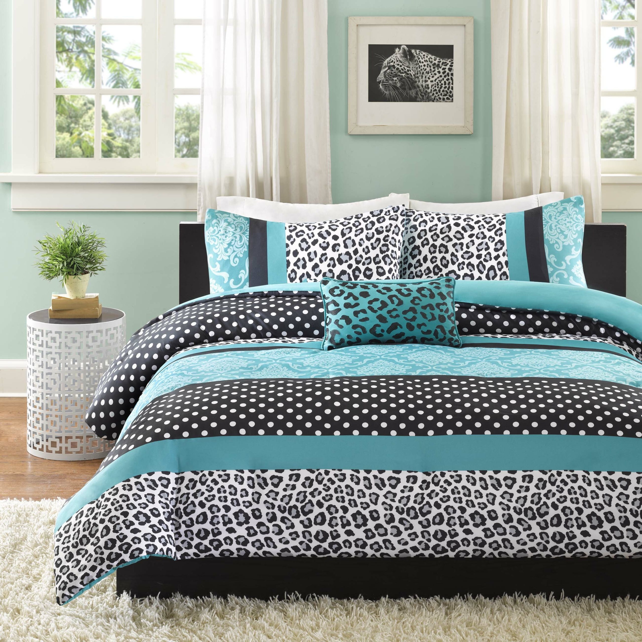 Chloe 3 Piece Comforter Set