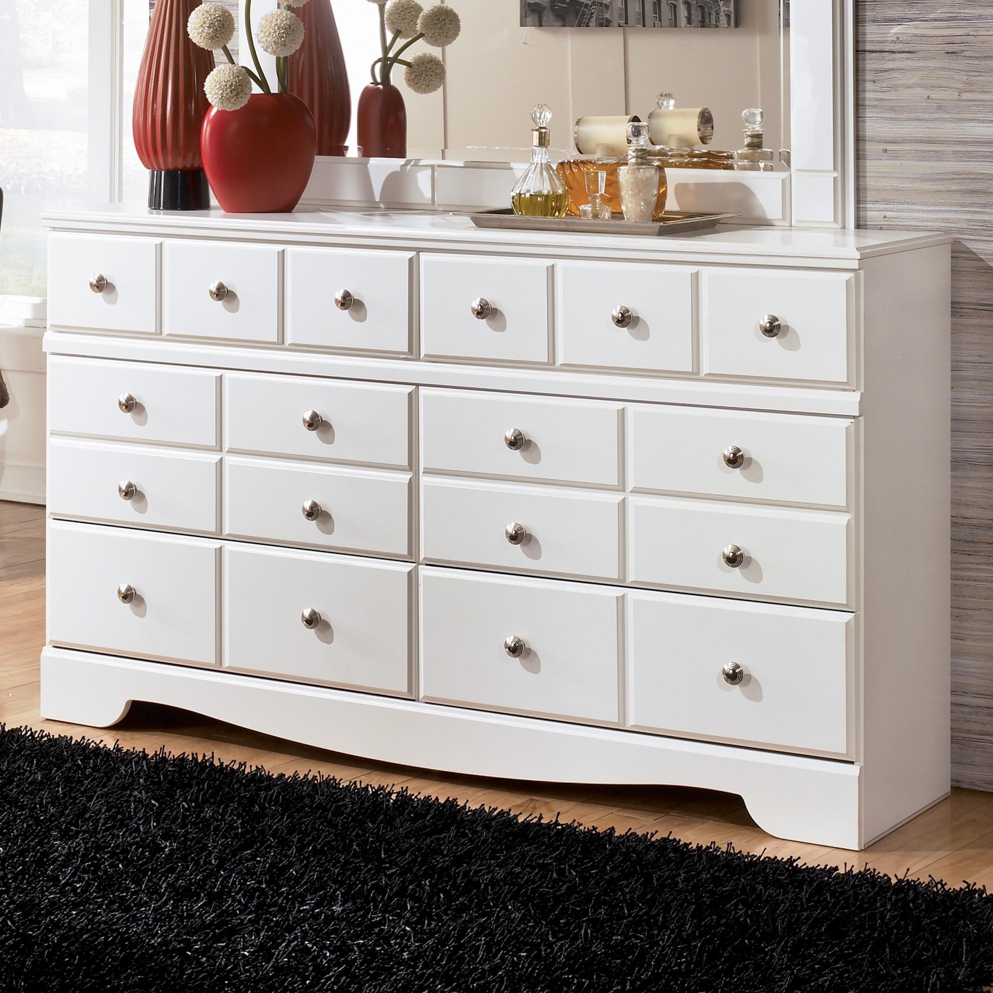 Weeki 6 Drawer Dresser