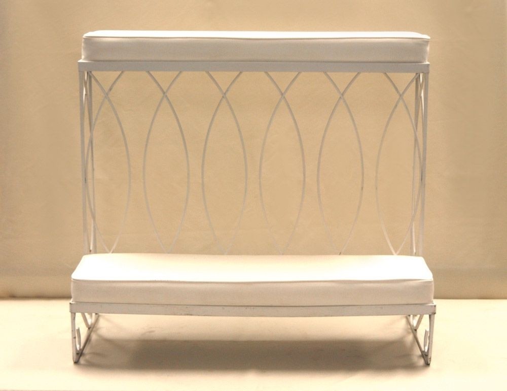 Prayer bench simple and serene