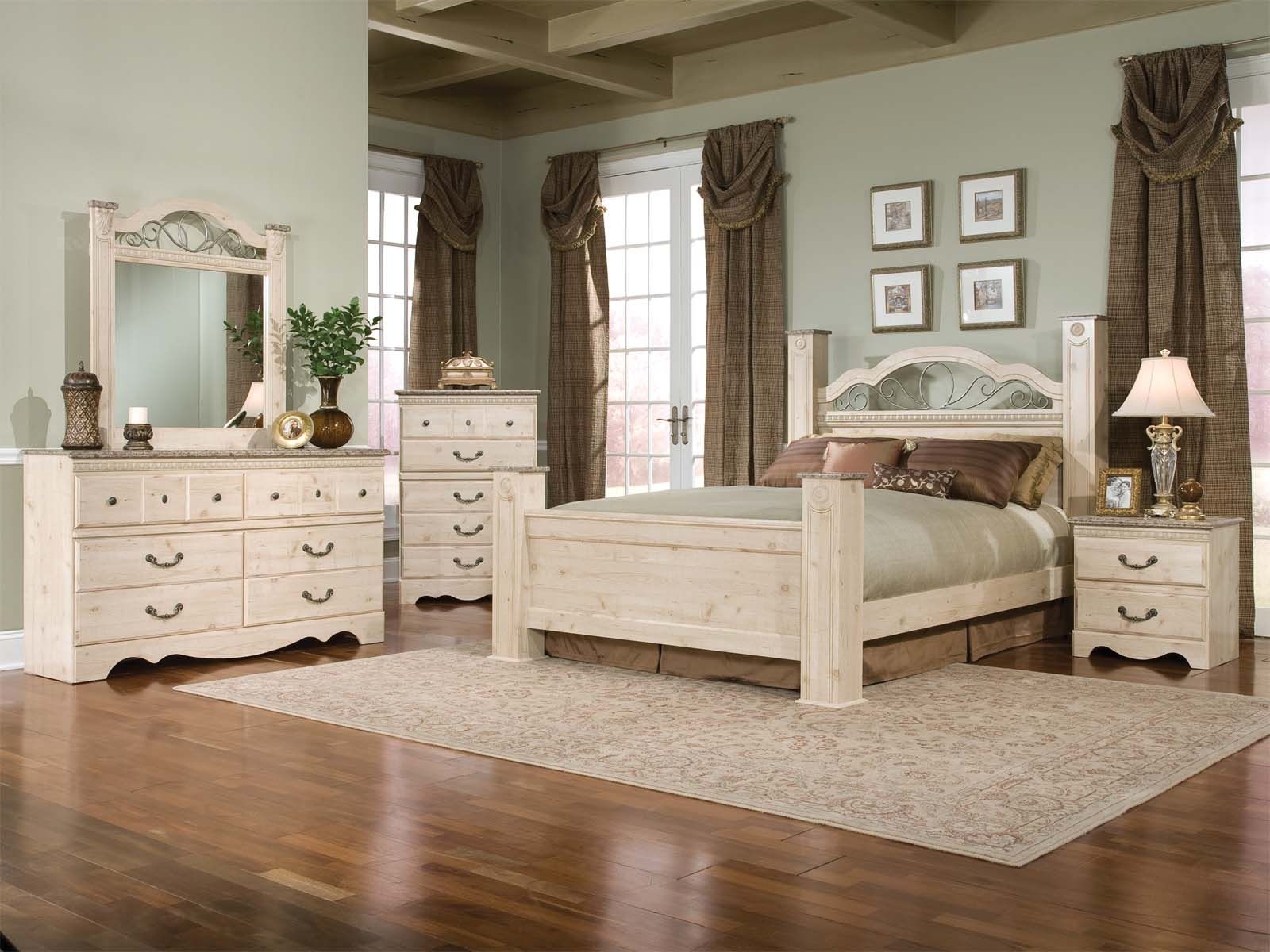Seville Panel Customizable Bedroom Set
