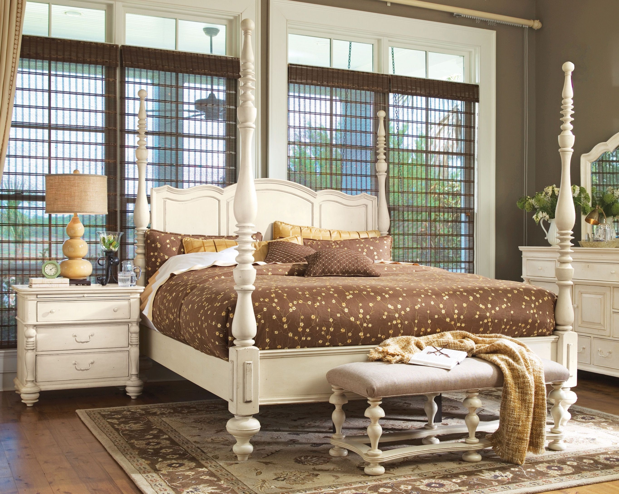 Savannah Four Poster Bed