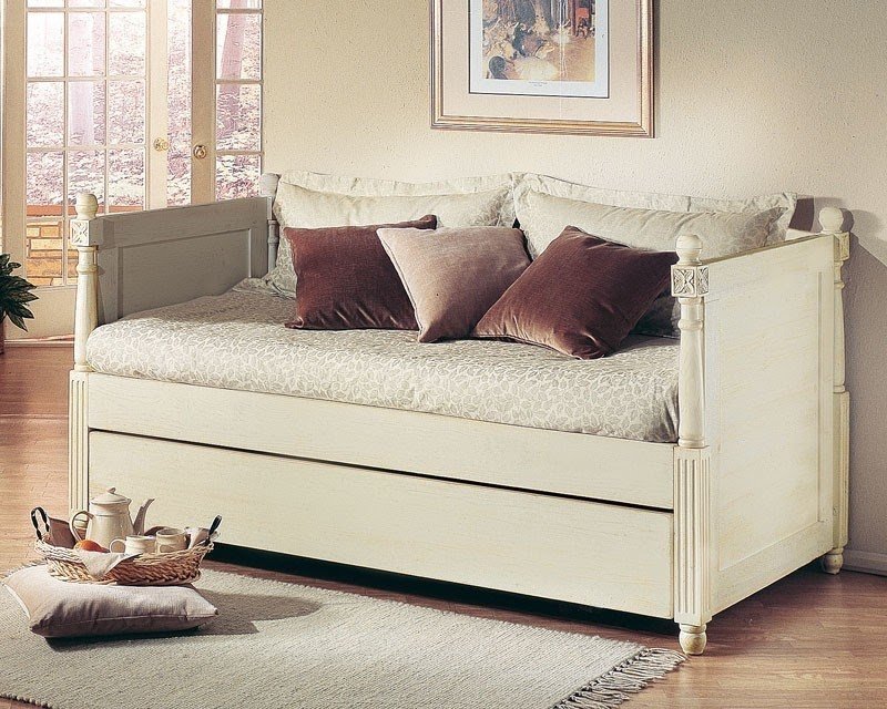 Monterey French Daybed with Trundle