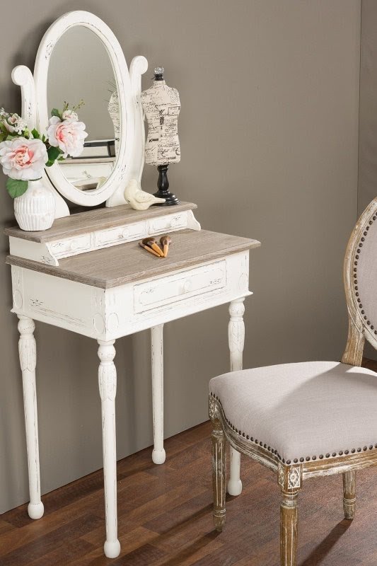 Old Fashioned Vanity With Mirror