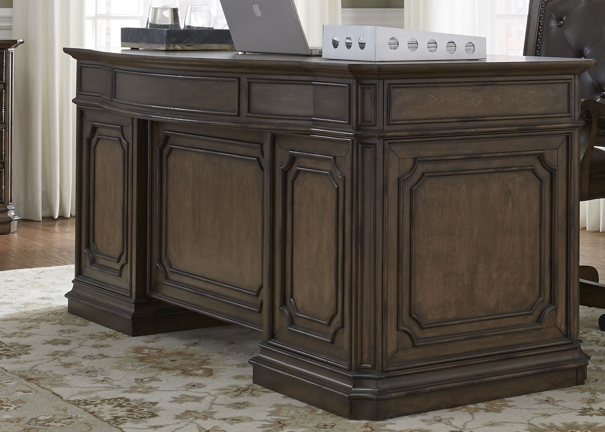 Passabe Executive Desk