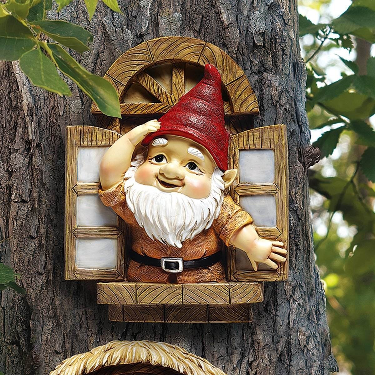 Knothole Gnomes Window Garden Welcome Tree Statue Wall Décor