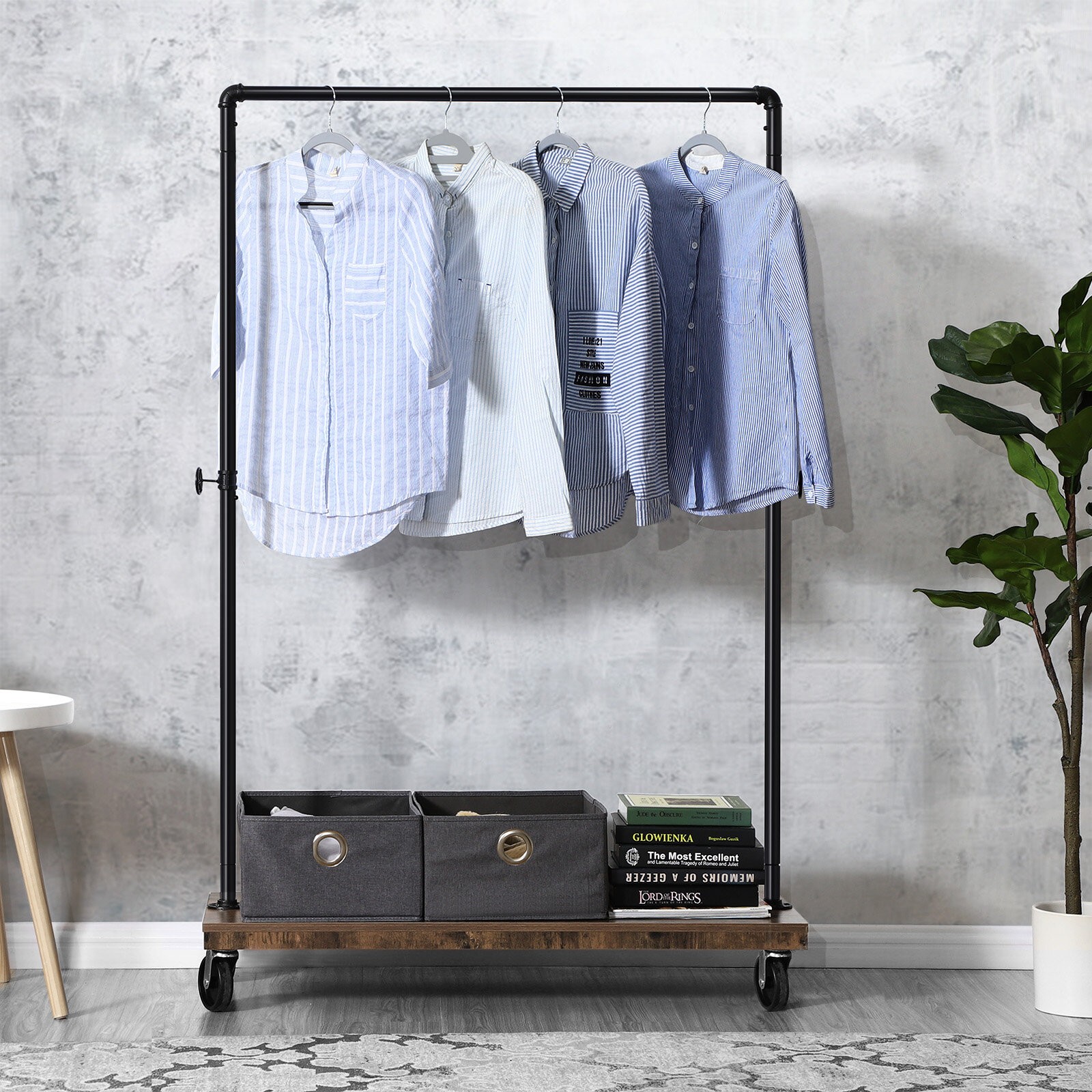 Trejo 40.7" W Clothes Rack