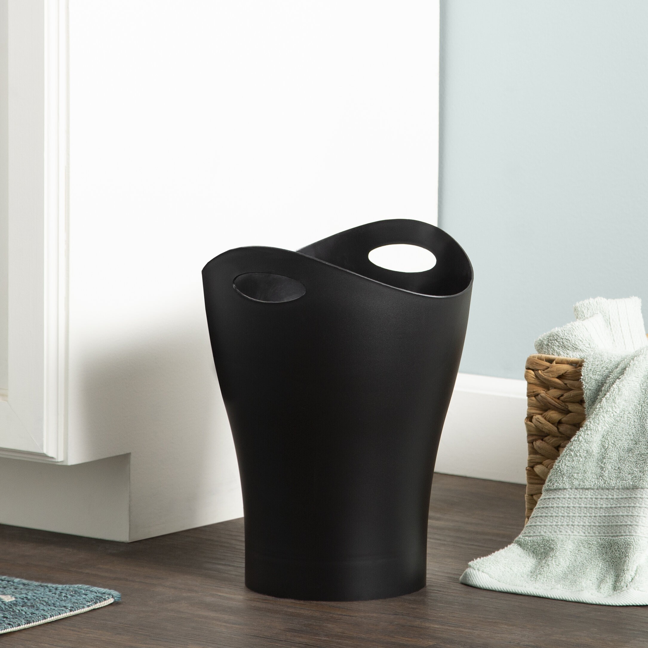 Black Basic Bathroom Waste Basket