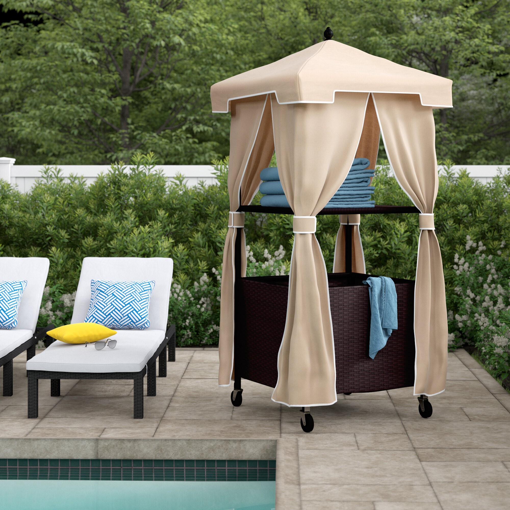 Brown Elegant Wicker Towel Valet