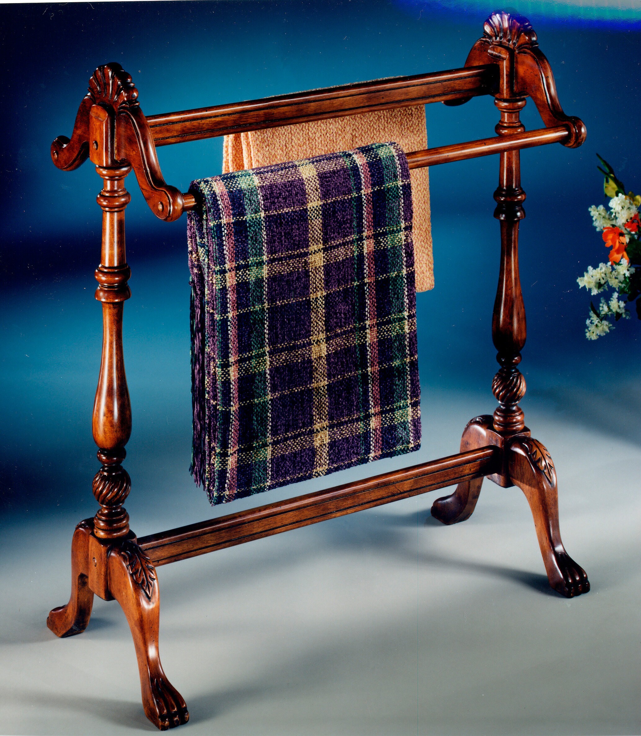 Dark Brown Elegant Solid Wood Towel Ladder