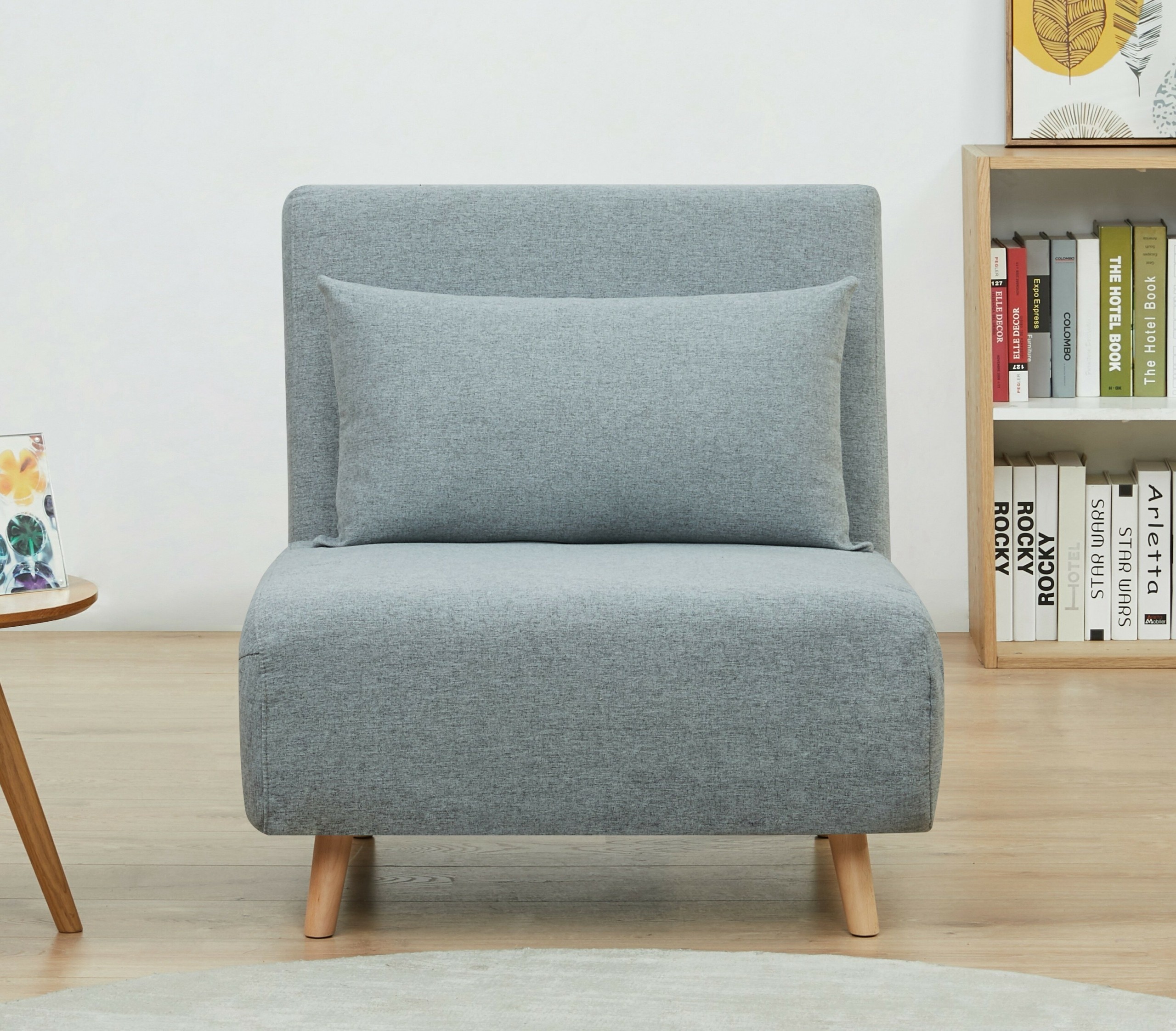 Fuon Chair with Pillow Back