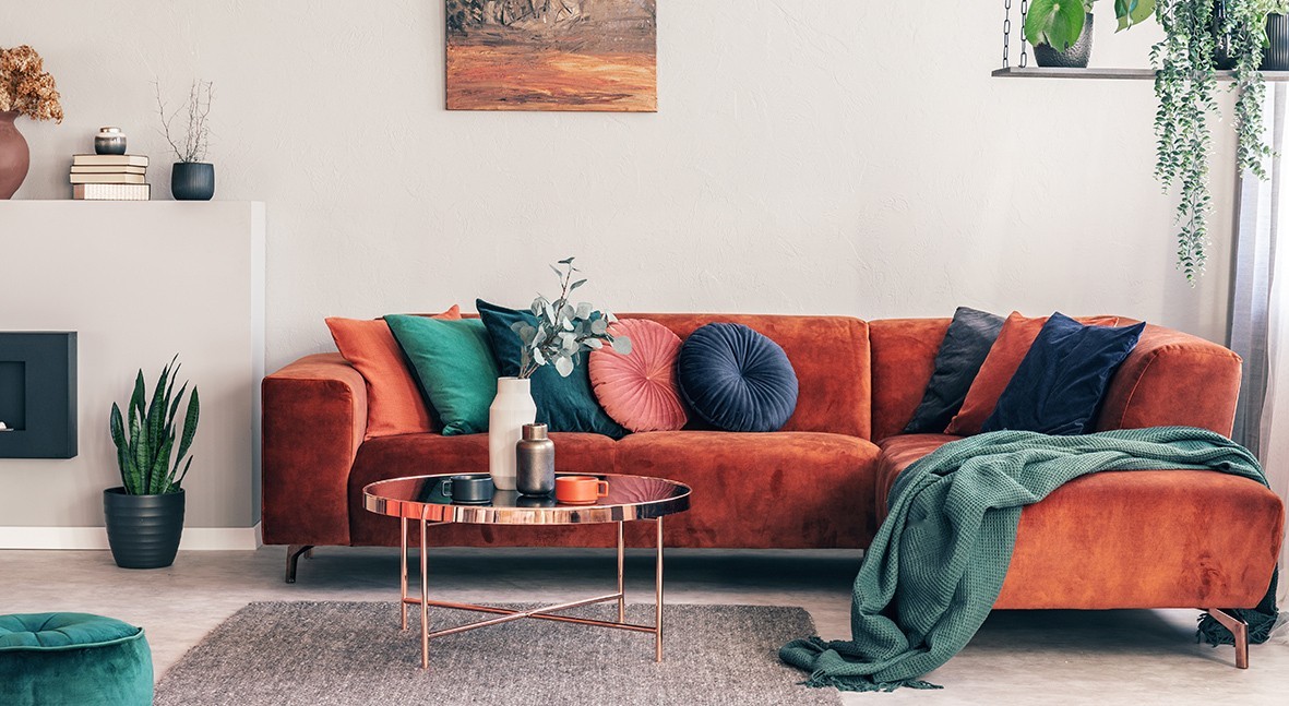 Green and Red Room Design