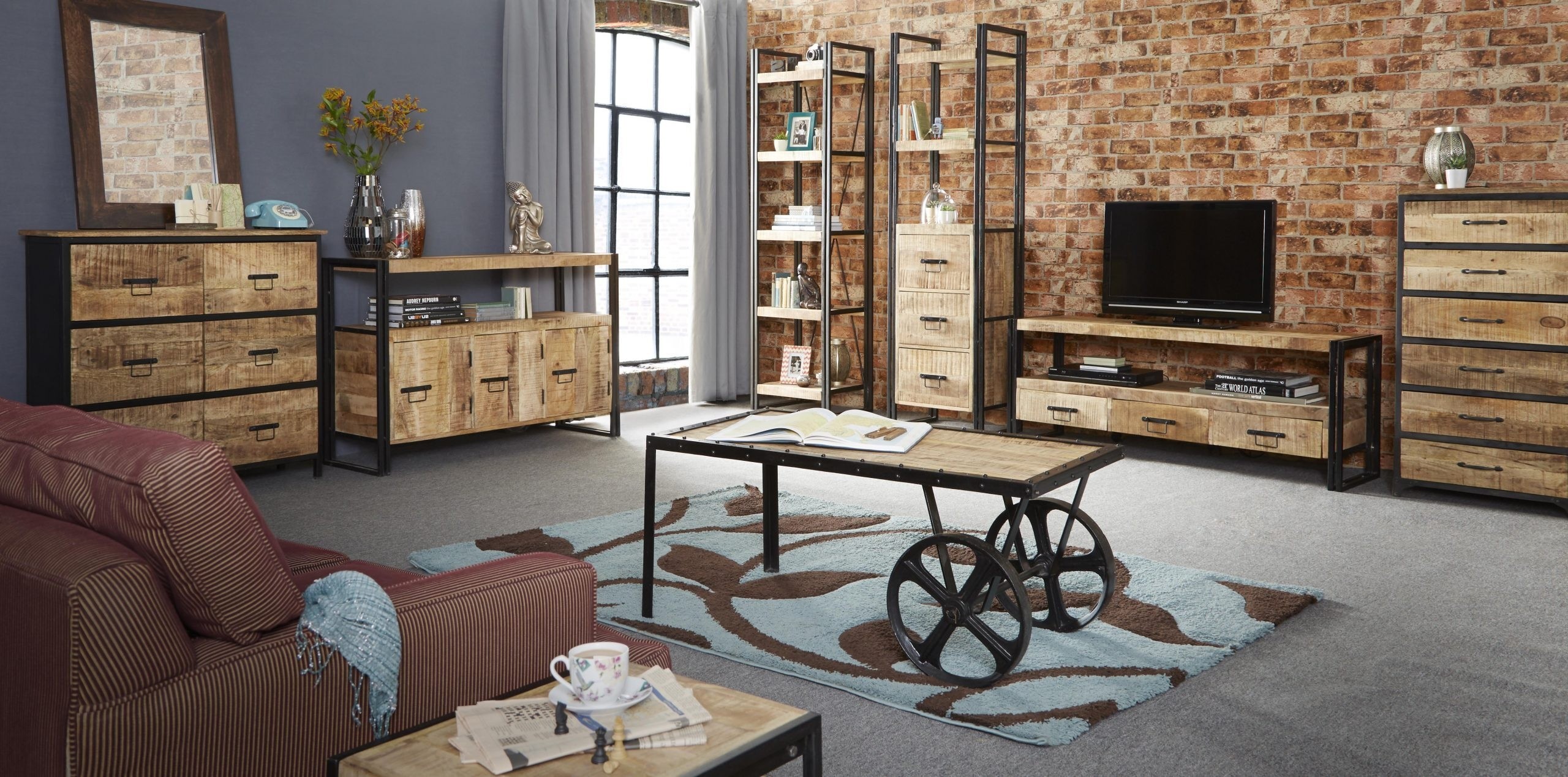 How to Choose a Stereo Cabinet For Small Spaces