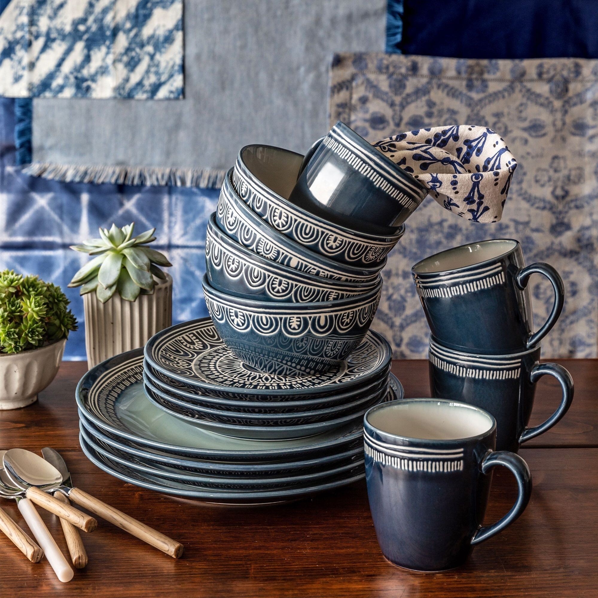How to Choose a Dinnerware Set