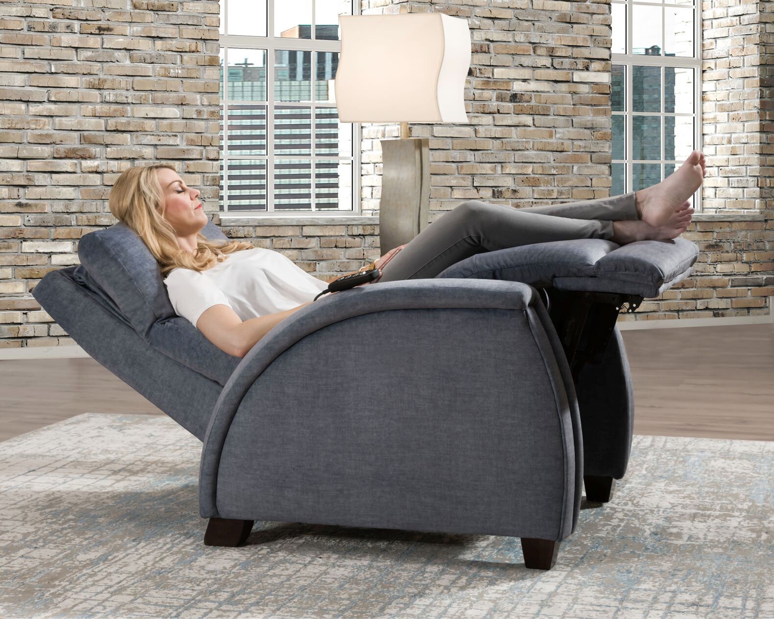 7 Health Benefits of Zero Gravity Recliners