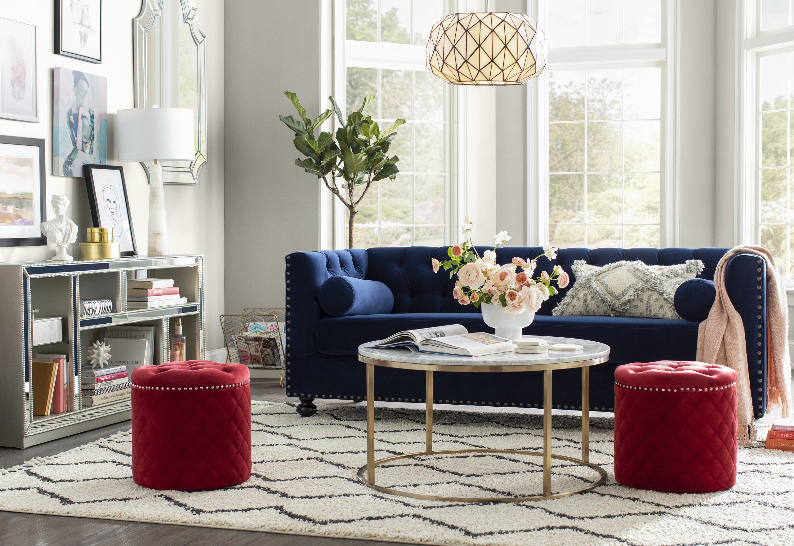 Red and Blue Elegant Room Design